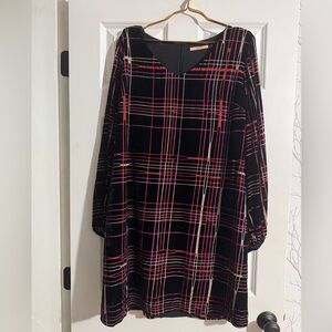Kocca velvet Elegant Plaid Long Sleeve Burnt velvet Dress. Velvet trimmed sleeve
